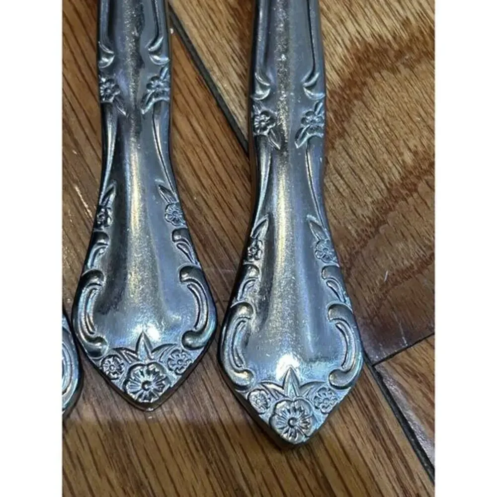 Set Of 4‎ Stainless Steel Knives Rose Pattern
